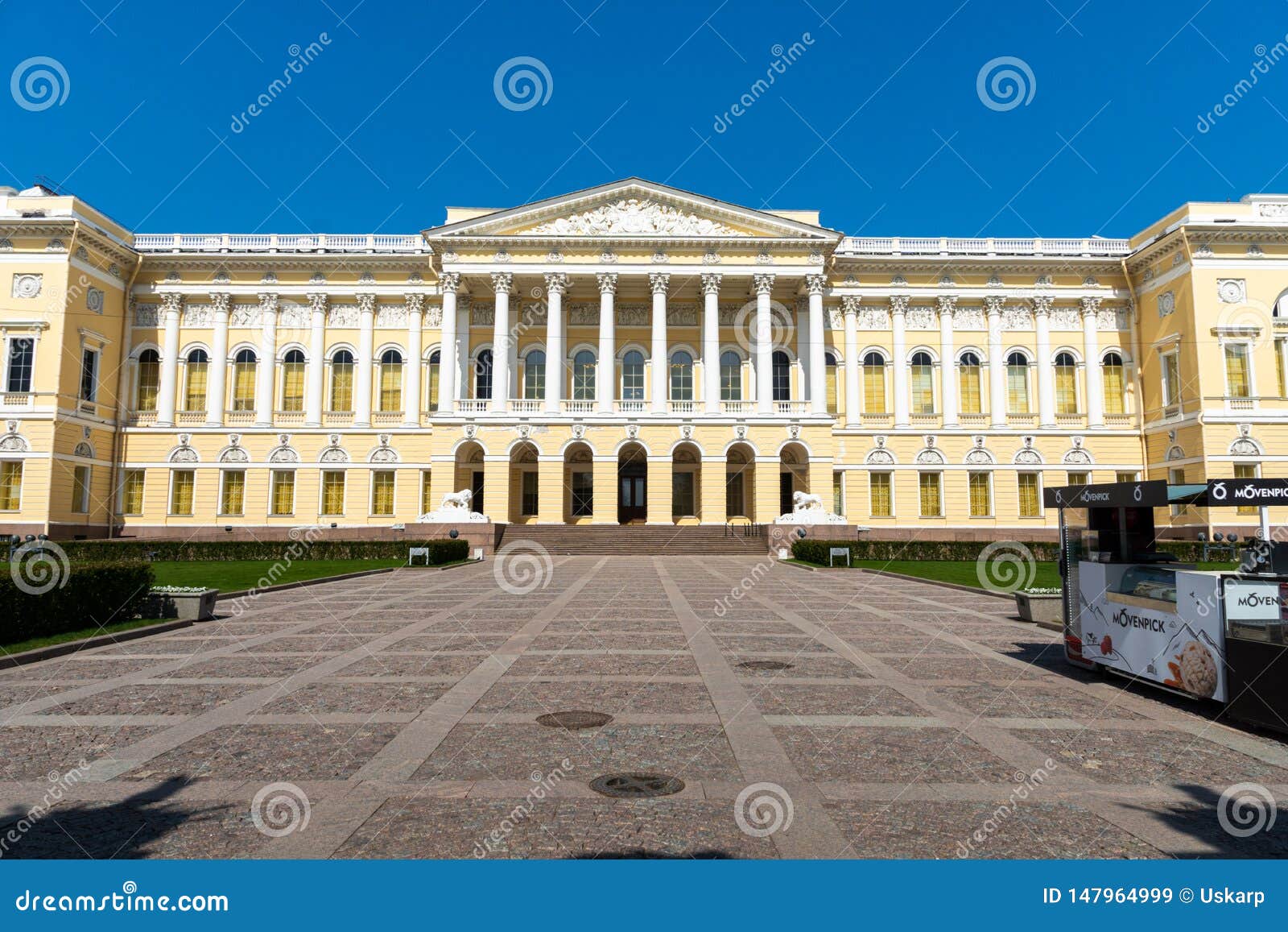 https://mdw-travel-data-us-east-1.s3.amazonaws.com/img/country/Russia/State-Russian-Museum/img_03.jpg