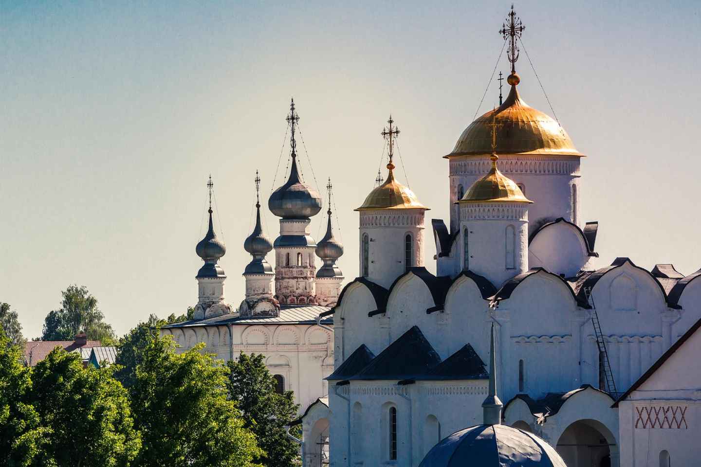 https://mdw-travel-data-us-east-1.s3.amazonaws.com/img/country/Russia/Suzdal-Art-Gallery/img_01.jpg