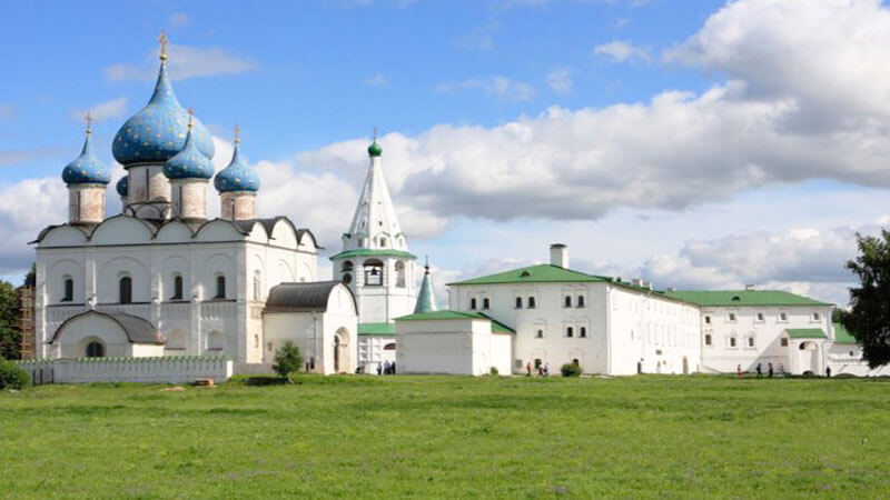https://mdw-travel-data-us-east-1.s3.amazonaws.com/img/country/Russia/Suzdal-Kremlin/img_02.jpg
