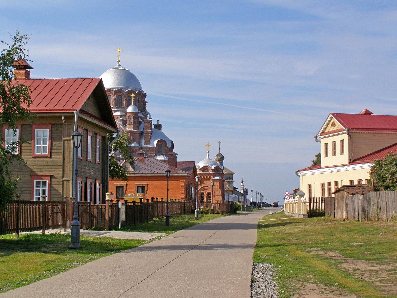 https://mdw-travel-data-us-east-1.s3.amazonaws.com/img/country/Russia/Sviyazhsk-Island/img_02.jpg