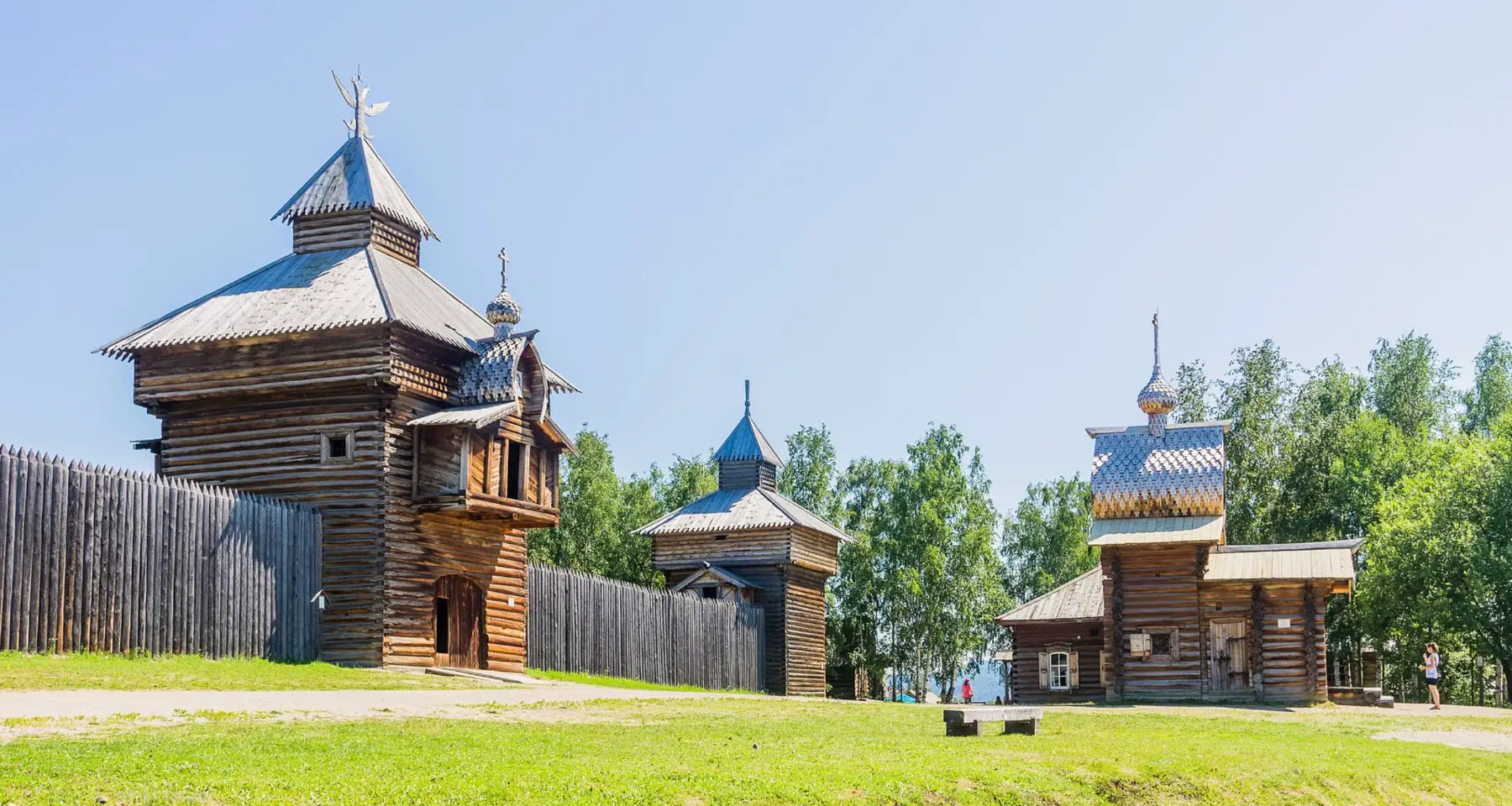 https://mdw-travel-data-us-east-1.s3.amazonaws.com/img/country/Russia/Taltsy-Museum-of-Wooden-Architecture-and-Ethnography/img_01.jpg