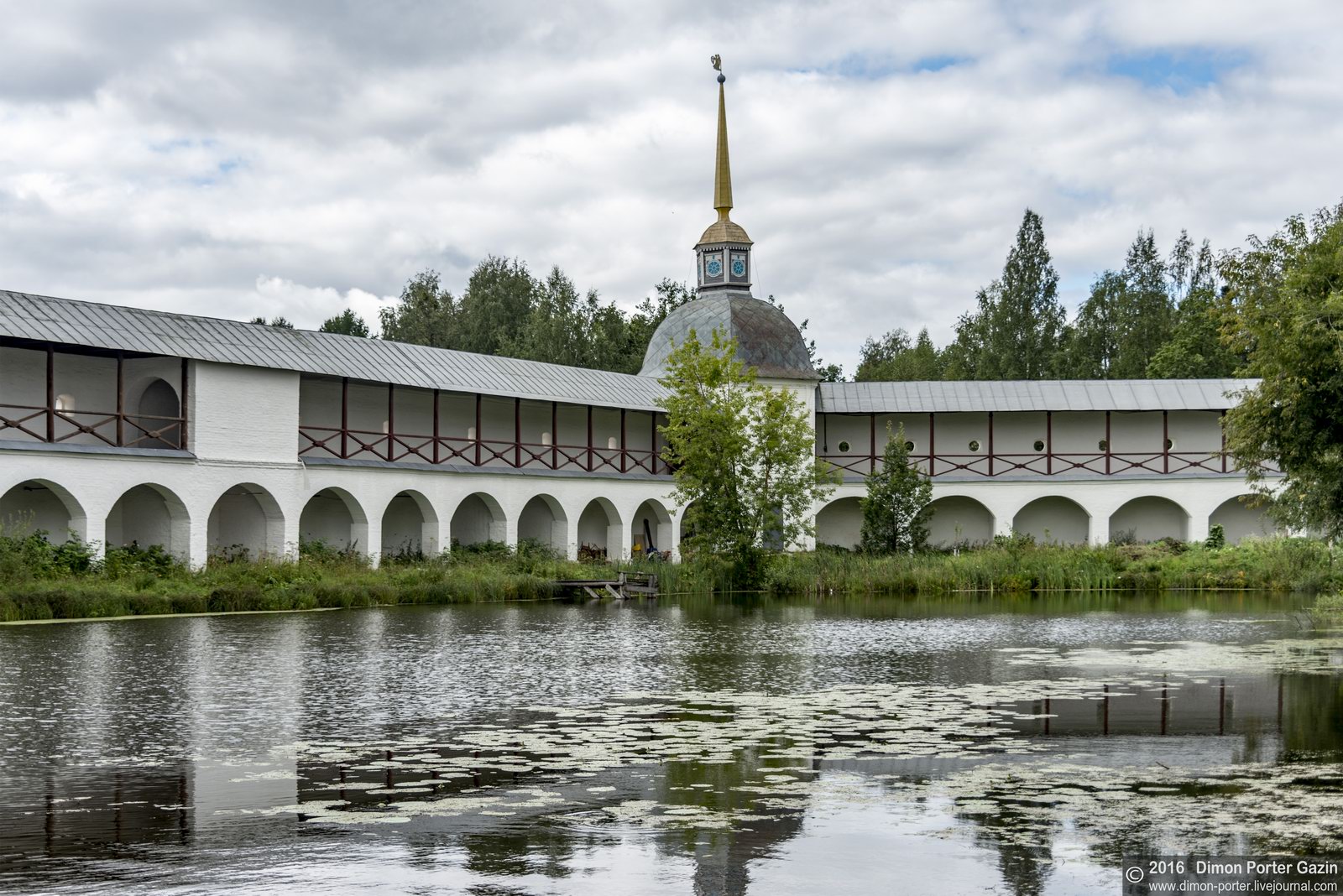https://mdw-travel-data-us-east-1.s3.amazonaws.com/img/country/Russia/Tikhvin-Assumption-Monastery/img_01.jpg