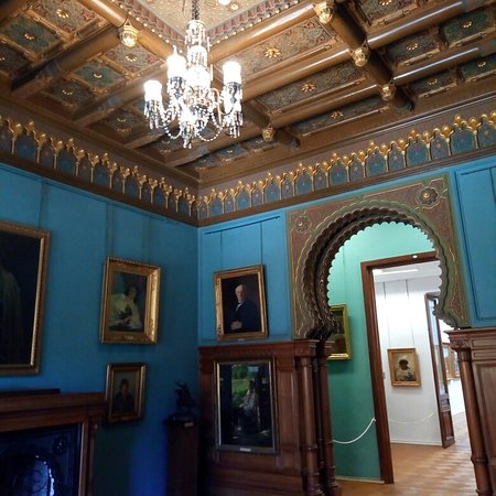 https://mdw-travel-data-us-east-1.s3.amazonaws.com/img/country/Russia/Usolye-Clad-Art-Museum/img_03.jpg