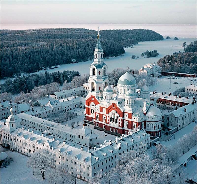 https://mdw-travel-data-us-east-1.s3.amazonaws.com/img/country/Russia/Valaam-Monastery/img_01.jpg
