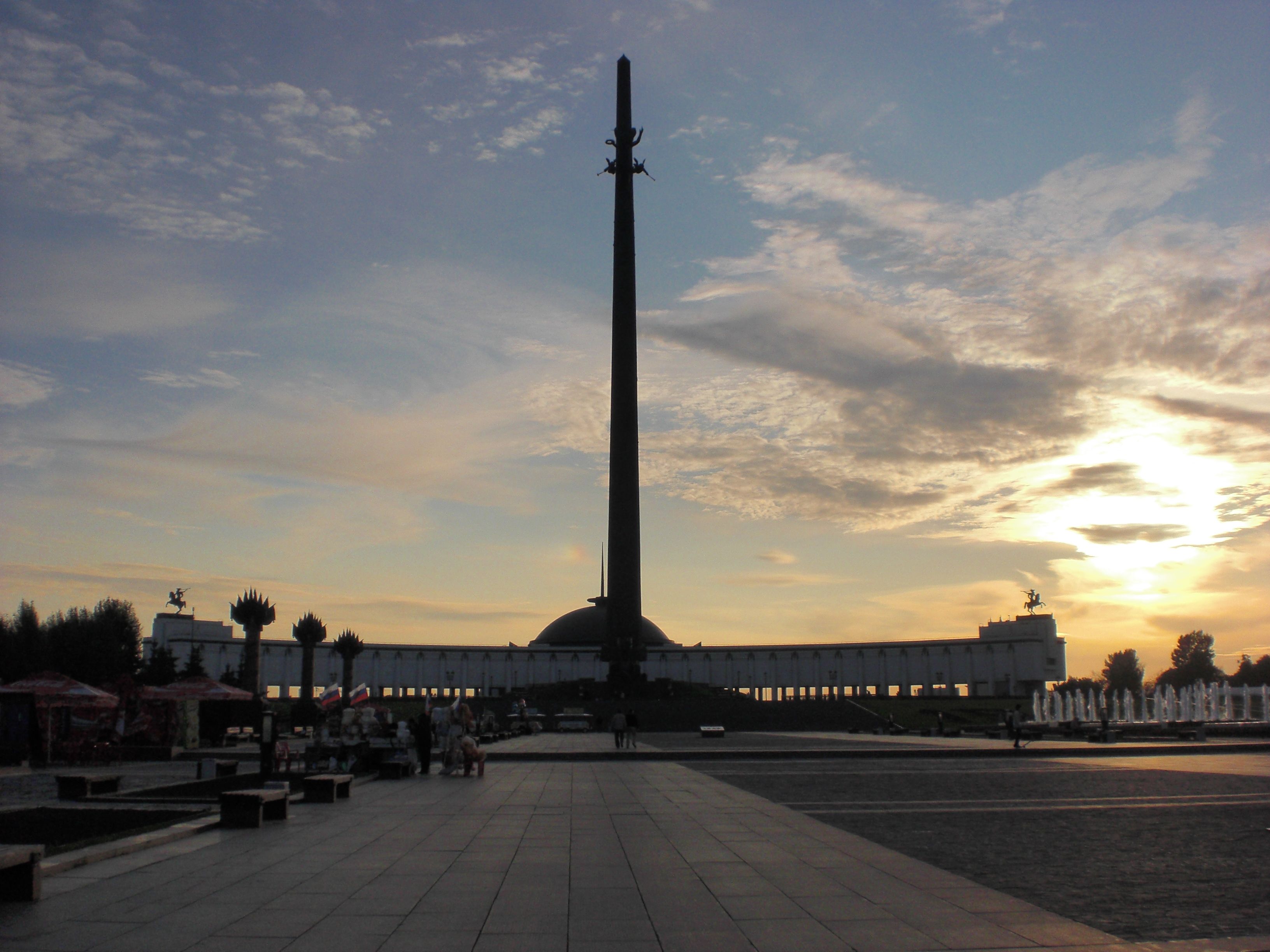https://mdw-travel-data-us-east-1.s3.amazonaws.com/img/country/Russia/Victory-Park/img_00.jpg