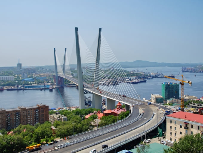 https://mdw-travel-data-us-east-1.s3.amazonaws.com/img/country/Russia/Vladivostok-Cable-Car/img_03.jpg