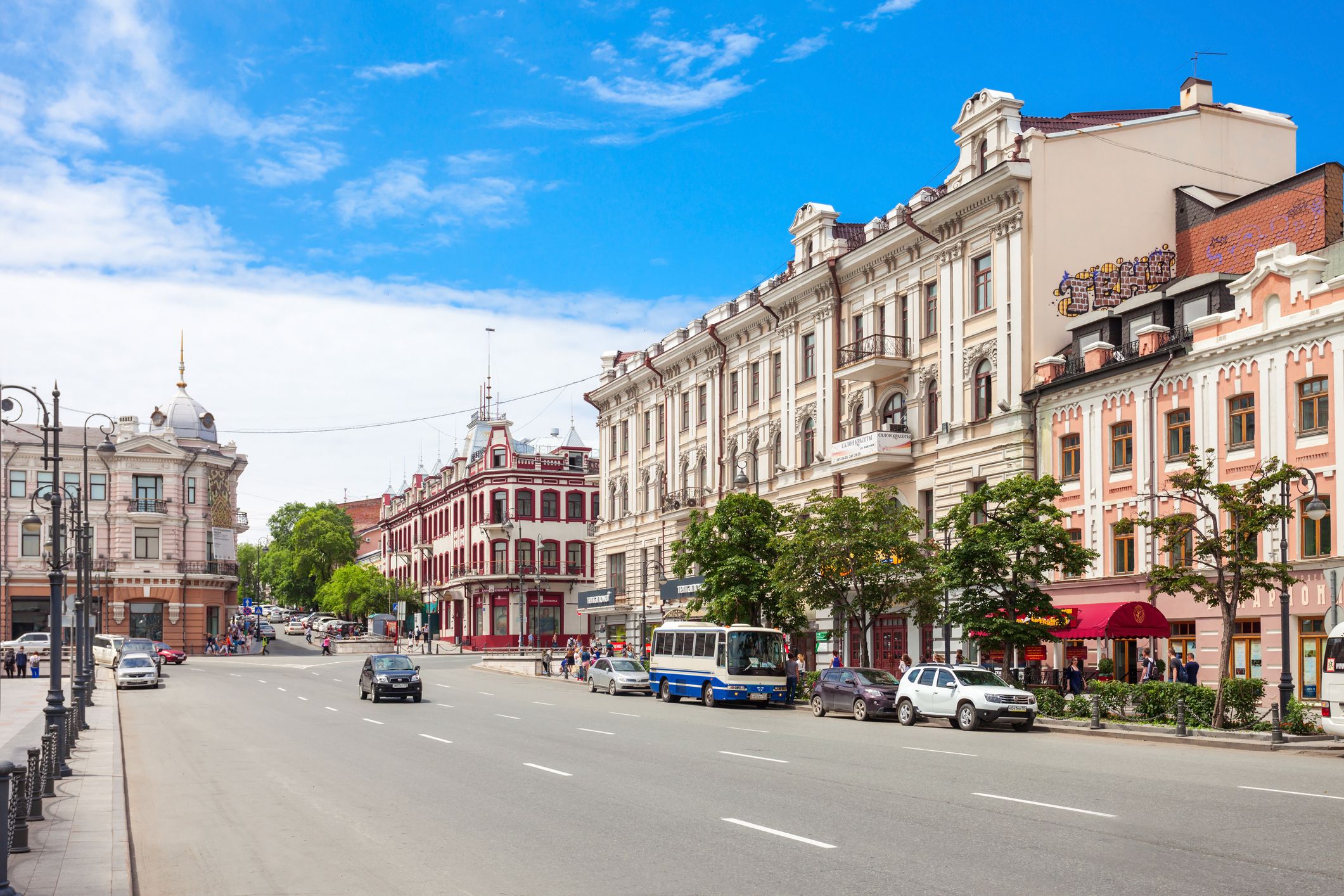 https://mdw-travel-data-us-east-1.s3.amazonaws.com/img/country/Russia/Vladivostok-Central-Square/img_01.jpg