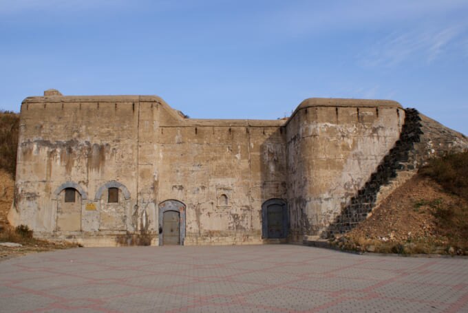 https://mdw-travel-data-us-east-1.s3.amazonaws.com/img/country/Russia/Vladivostok-Fortress/img_02.jpg