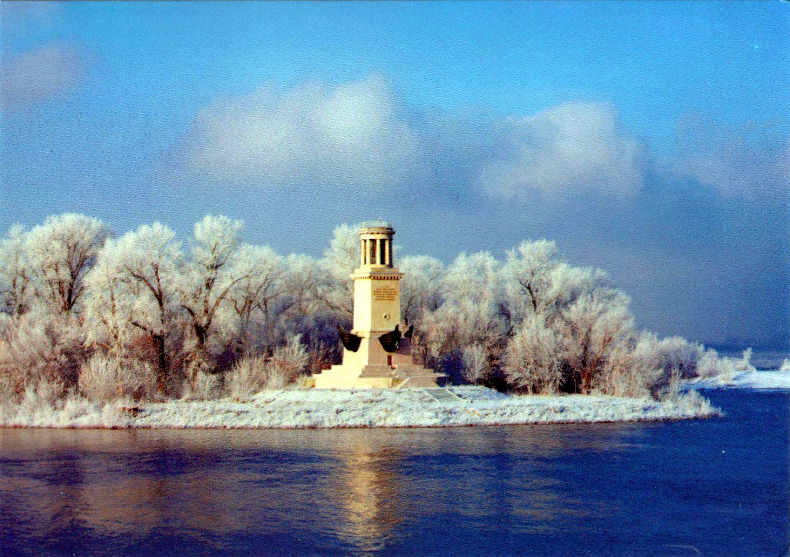 https://mdw-travel-data-us-east-1.s3.amazonaws.com/img/country/Russia/Volga-Don-Canal/img_01.jpg