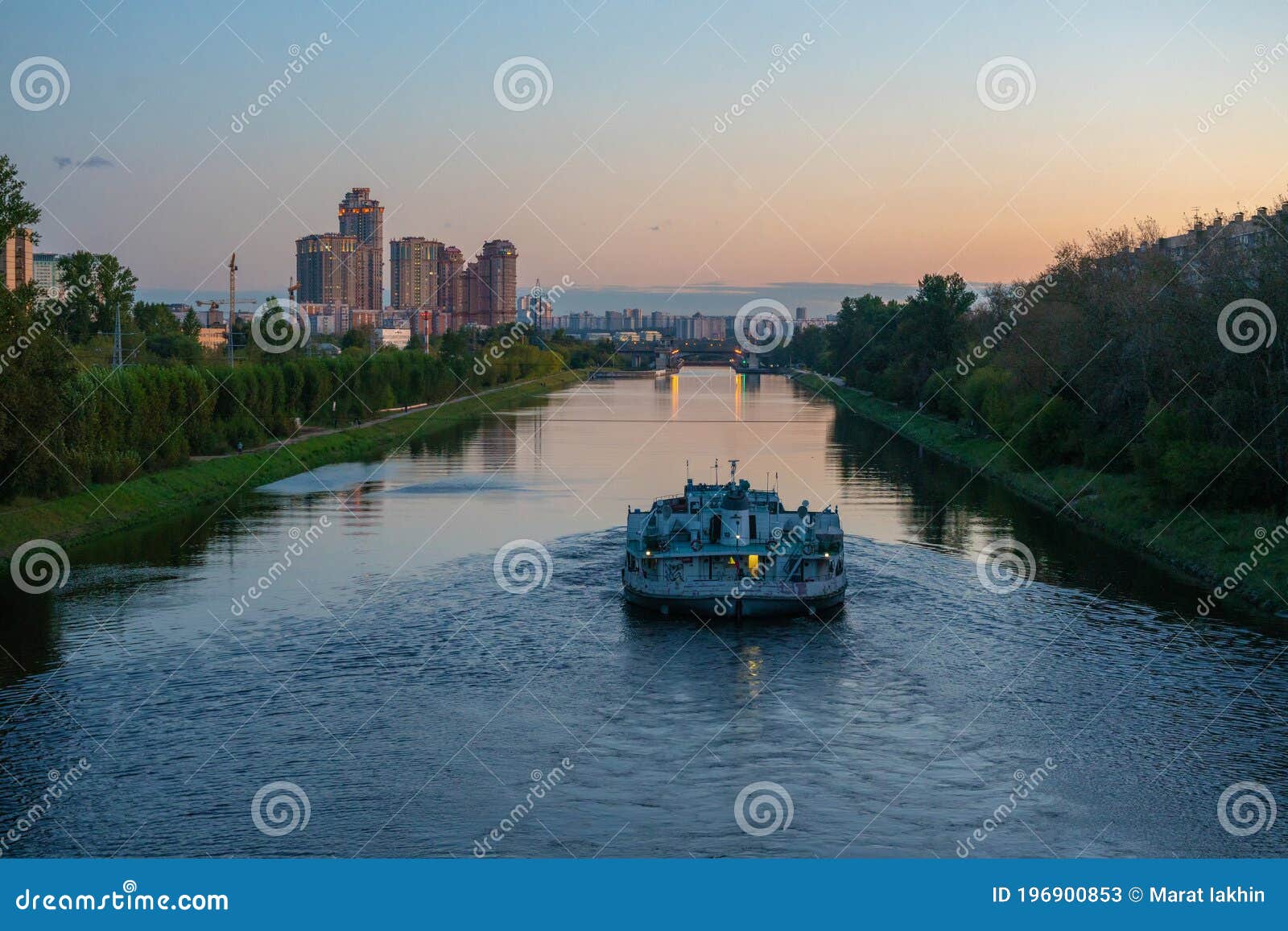 https://mdw-travel-data-us-east-1.s3.amazonaws.com/img/country/Russia/Volga-Don-Shipping-Canal/img_03.jpg