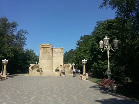 https://mdw-travel-data-us-east-1.s3.amazonaws.com/img/country/Russia/Volgograd-Baku-Friendship-Park/img_01.jpg