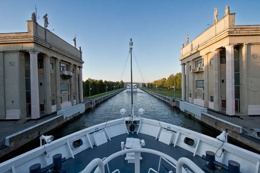 https://mdw-travel-data-us-east-1.s3.amazonaws.com/img/country/Russia/Volgov-Volga-Boat-Station/img_03.jpg