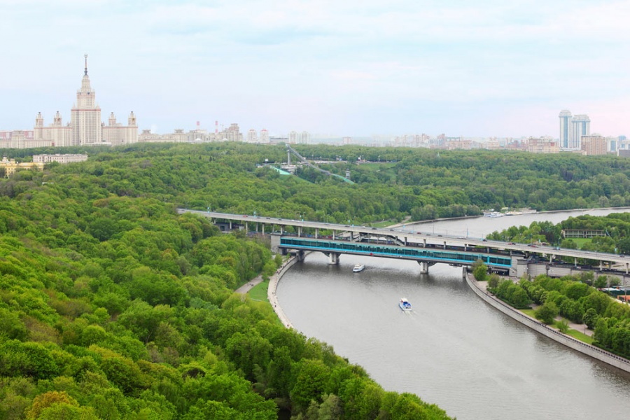 https://mdw-travel-data-us-east-1.s3.amazonaws.com/img/country/Russia/Vorobyovy-Gory--Sparrow-Hills-/img_01.jpg