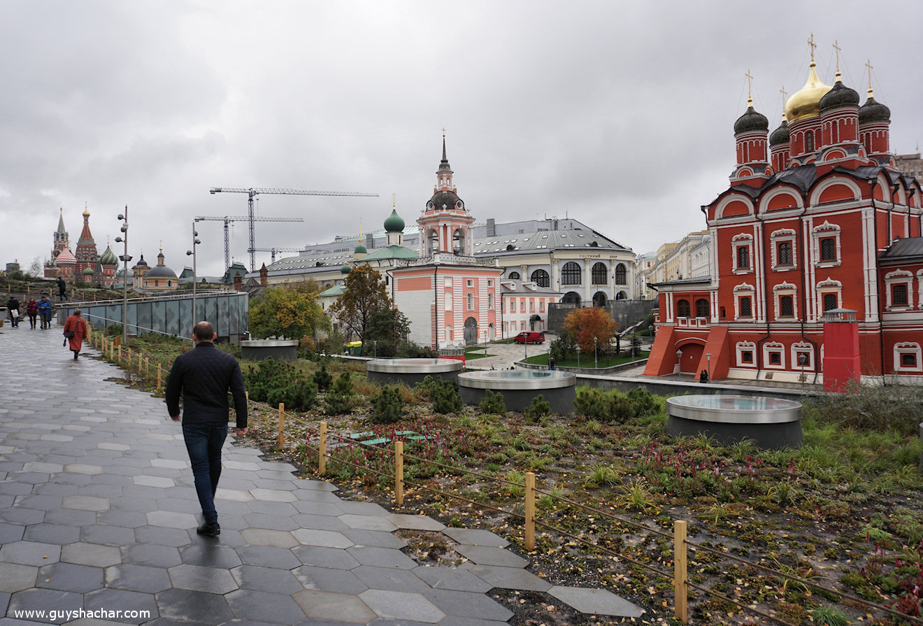 https://mdw-travel-data-us-east-1.s3.amazonaws.com/img/country/Russia/Zaryadye-Park/img_01.jpg