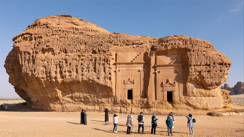 https://mdw-travel-data-us-east-1.s3.amazonaws.com/img/country/Saudi-Arabia/7-Piknik/img_00.jpg