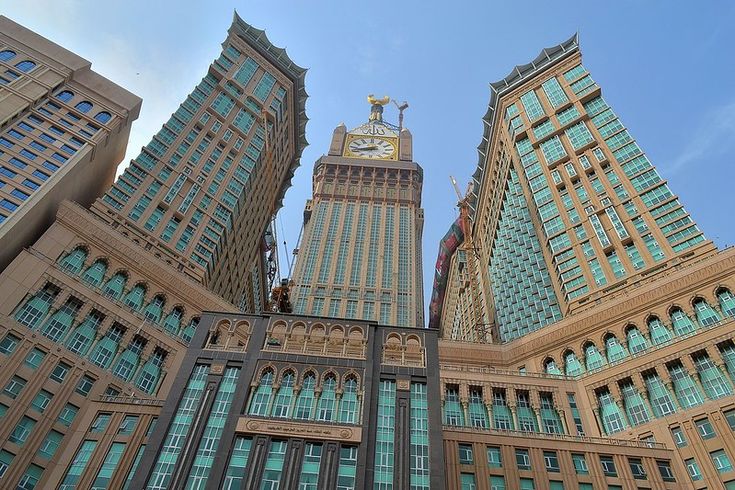 https://mdw-travel-data-us-east-1.s3.amazonaws.com/img/country/Saudi-Arabia/Abraj-Al-Bait-Mall/img_01.jpg