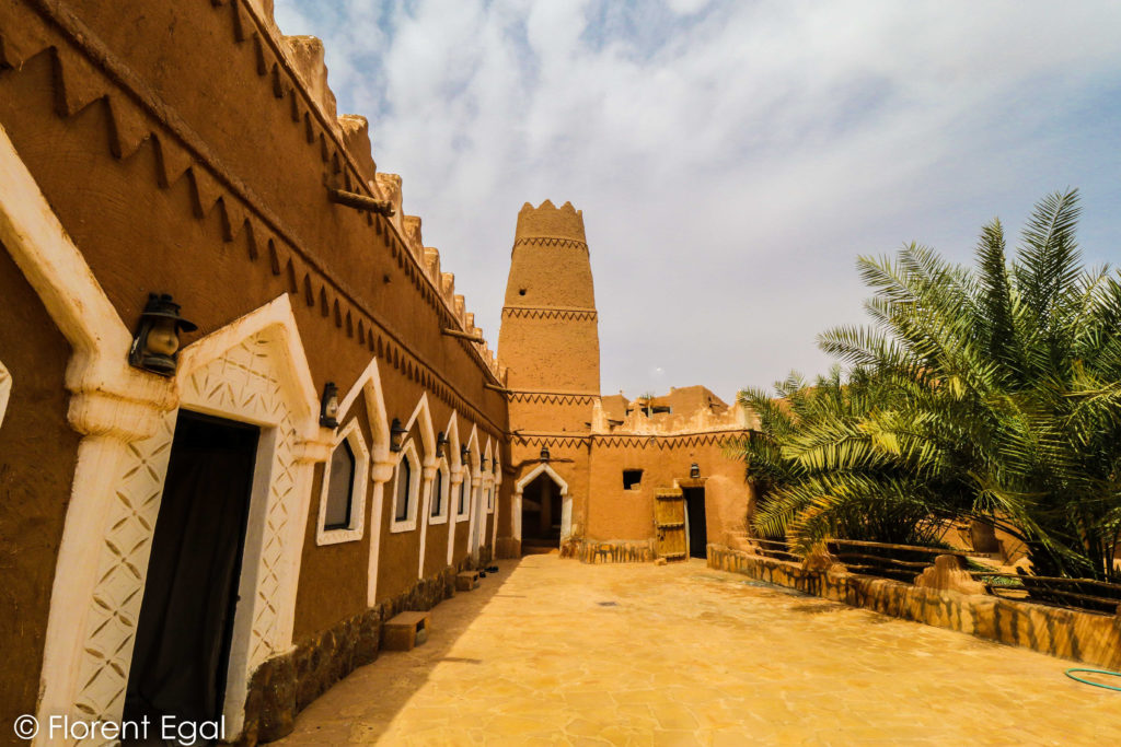 https://mdw-travel-data-us-east-1.s3.amazonaws.com/img/country/Saudi-Arabia/Al-Arqoub-Heritage-Village/img_03.jpg