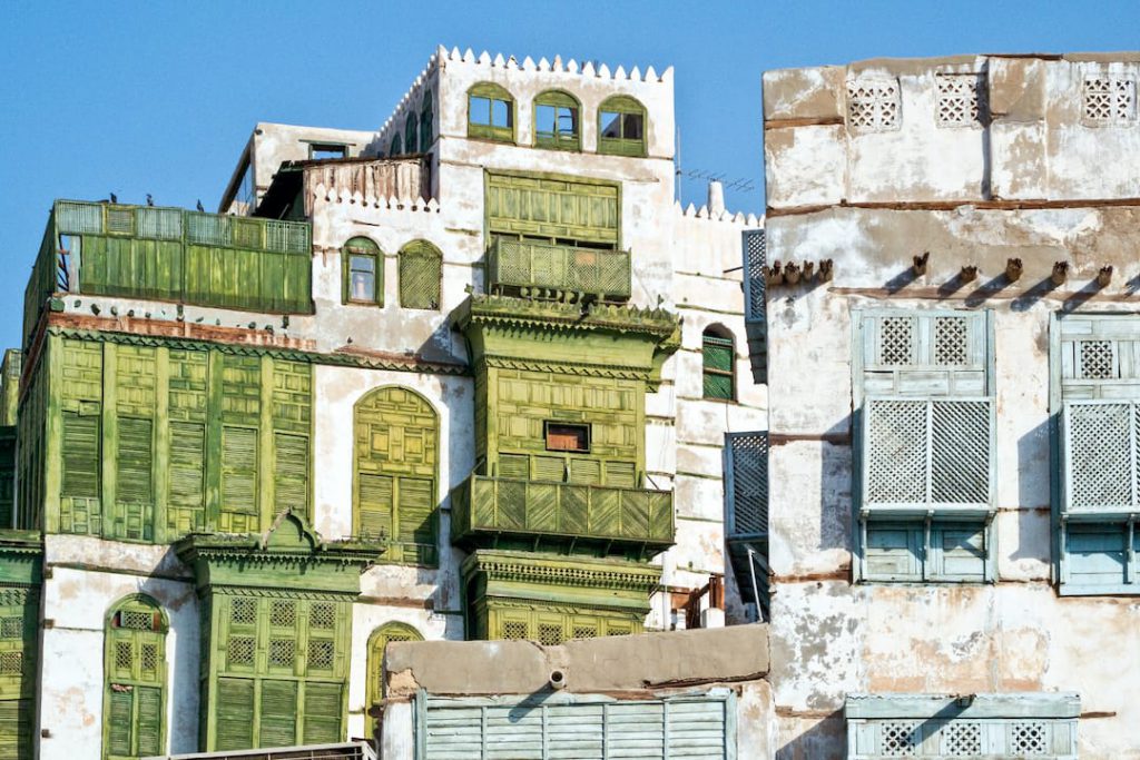 https://mdw-travel-data-us-east-1.s3.amazonaws.com/img/country/Saudi-Arabia/Al-Balad-Historic-District/img_02.jpg