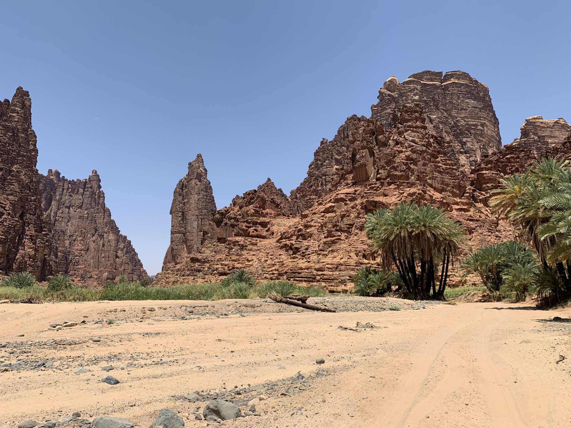 https://mdw-travel-data-us-east-1.s3.amazonaws.com/img/country/Saudi-Arabia/Al-Disah-Tabuk/img_01.jpg