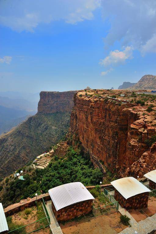 https://mdw-travel-data-us-east-1.s3.amazonaws.com/img/country/Saudi-Arabia/Al-Habala-Village/img_02.jpg
