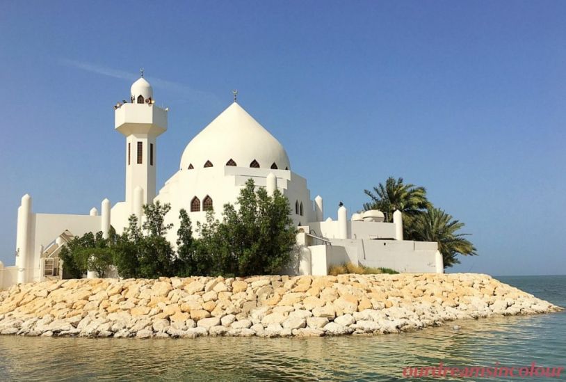 https://mdw-travel-data-us-east-1.s3.amazonaws.com/img/country/Saudi-Arabia/Al-Khobar-Corniche/img_03.jpg
