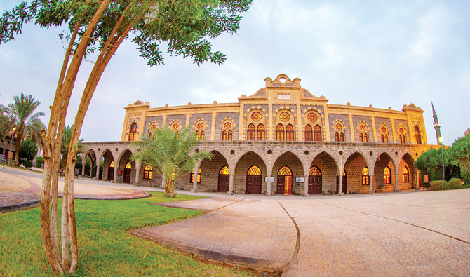 https://mdw-travel-data-us-east-1.s3.amazonaws.com/img/country/Saudi-Arabia/Al-Madinah-Museum/img_02.jpg