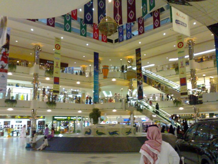 https://mdw-travel-data-us-east-1.s3.amazonaws.com/img/country/Saudi-Arabia/Al-Rashid-Mall/img_01.jpg
