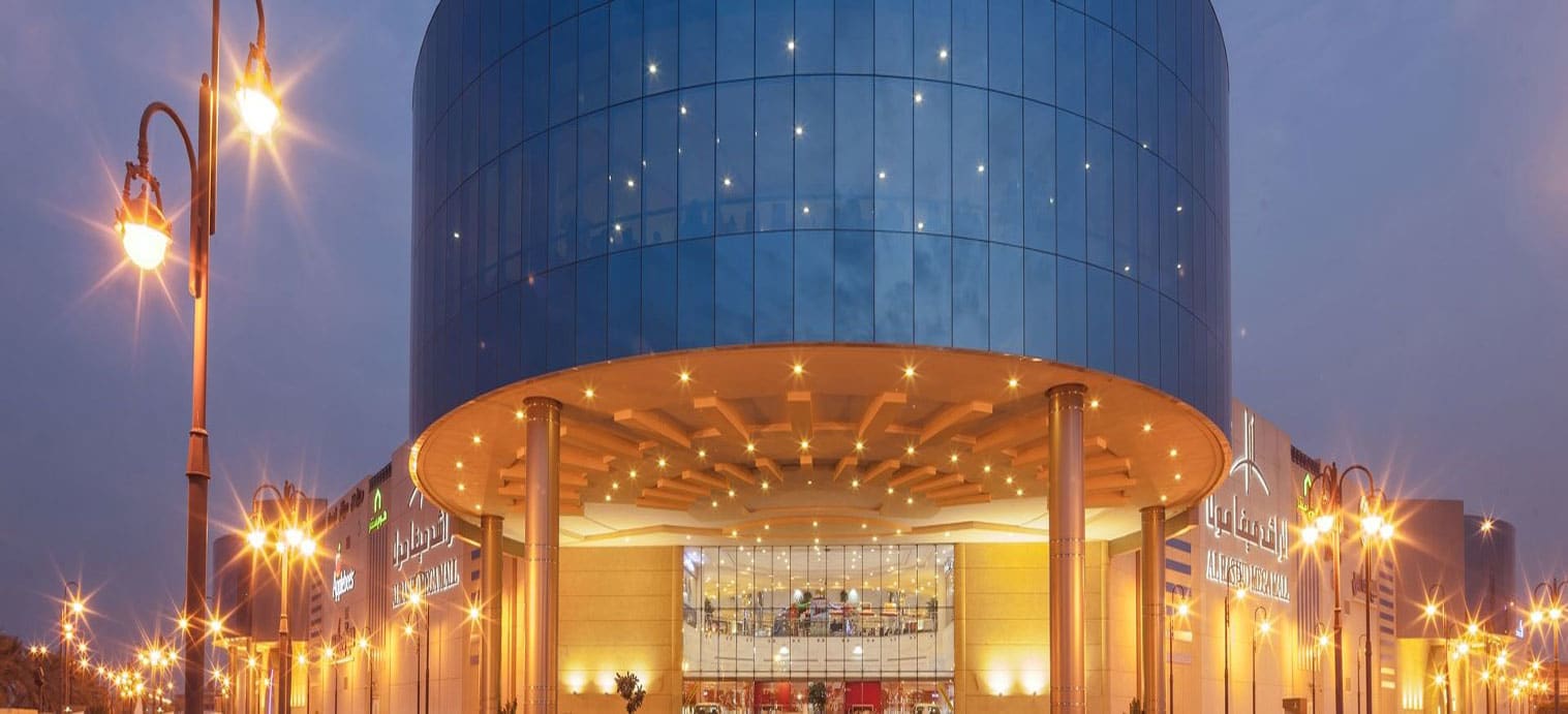 https://mdw-travel-data-us-east-1.s3.amazonaws.com/img/country/Saudi-Arabia/Al-Rashid-Mega-Mall/img_01.jpg