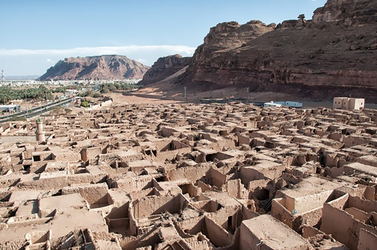 https://mdw-travel-data-us-east-1.s3.amazonaws.com/img/country/Saudi-Arabia/Al-Ula-Old-Town/img_01.jpg