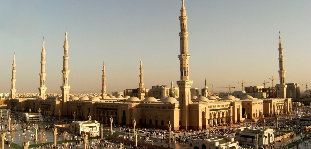 https://mdw-travel-data-us-east-1.s3.amazonaws.com/img/country/Saudi-Arabia/Ashab-Alkayd/img_03.jpg