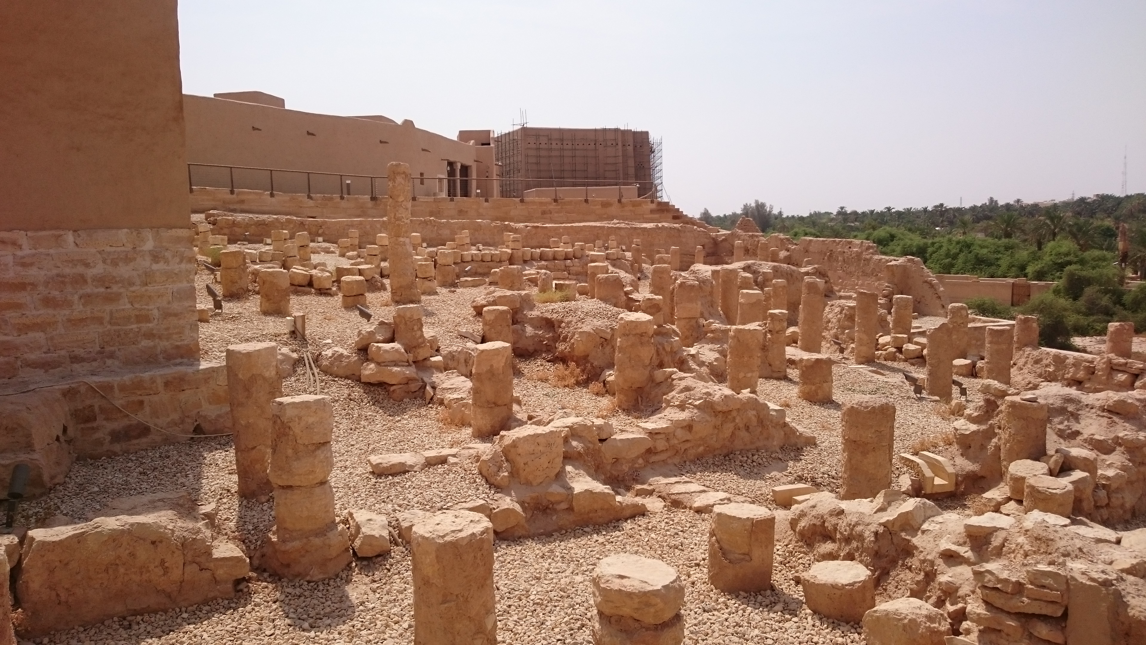 https://mdw-travel-data-us-east-1.s3.amazonaws.com/img/country/Saudi-Arabia/Diriyah/img_01.jpg