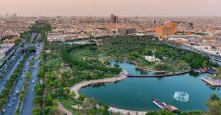 https://mdw-travel-data-us-east-1.s3.amazonaws.com/img/country/Saudi-Arabia/Family-Garden-Park/img_01.jpg
