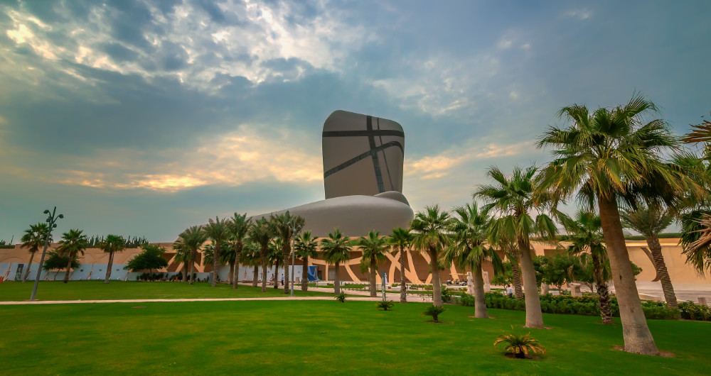 https://mdw-travel-data-us-east-1.s3.amazonaws.com/img/country/Saudi-Arabia/Ithra/img_03.jpg
