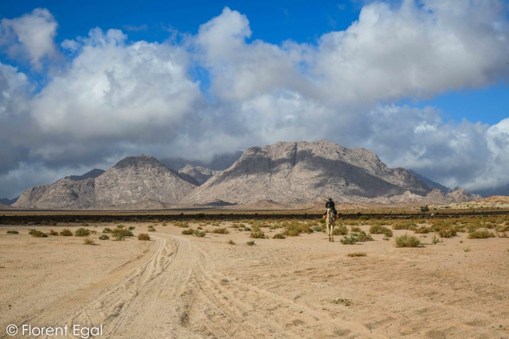 https://mdw-travel-data-us-east-1.s3.amazonaws.com/img/country/Saudi-Arabia/Jabal-Al-Lawz/img_03.jpg