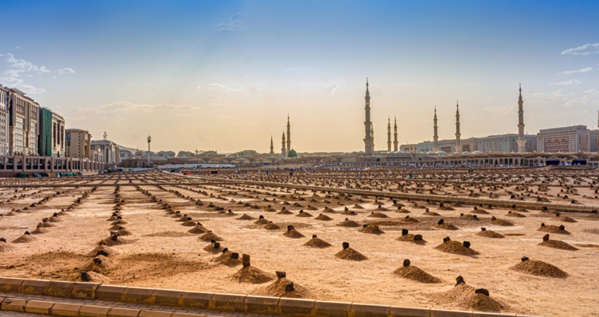 https://mdw-travel-data-us-east-1.s3.amazonaws.com/img/country/Saudi-Arabia/Jannatul-Baqi/img_01.jpg