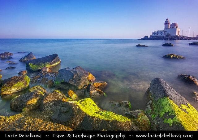https://mdw-travel-data-us-east-1.s3.amazonaws.com/img/country/Saudi-Arabia/Jeddah-Corniche/img_03.jpg