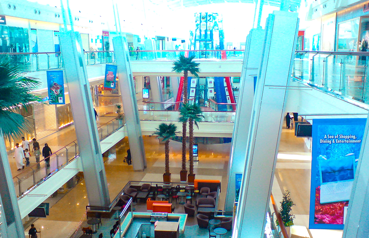 https://mdw-travel-data-us-east-1.s3.amazonaws.com/img/country/Saudi-Arabia/Jeddah-Mall/img_00.jpg