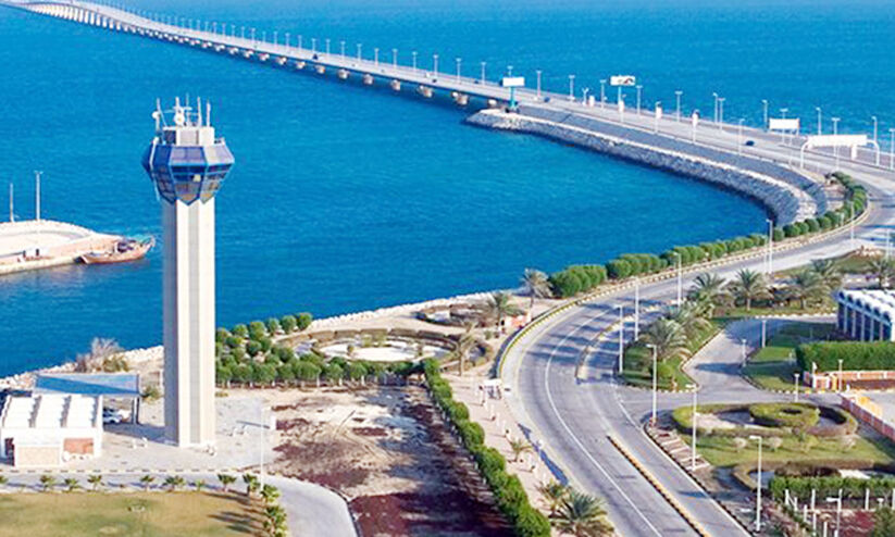 https://mdw-travel-data-us-east-1.s3.amazonaws.com/img/country/Saudi-Arabia/King-Fahd-Bridge/img_00.jpg