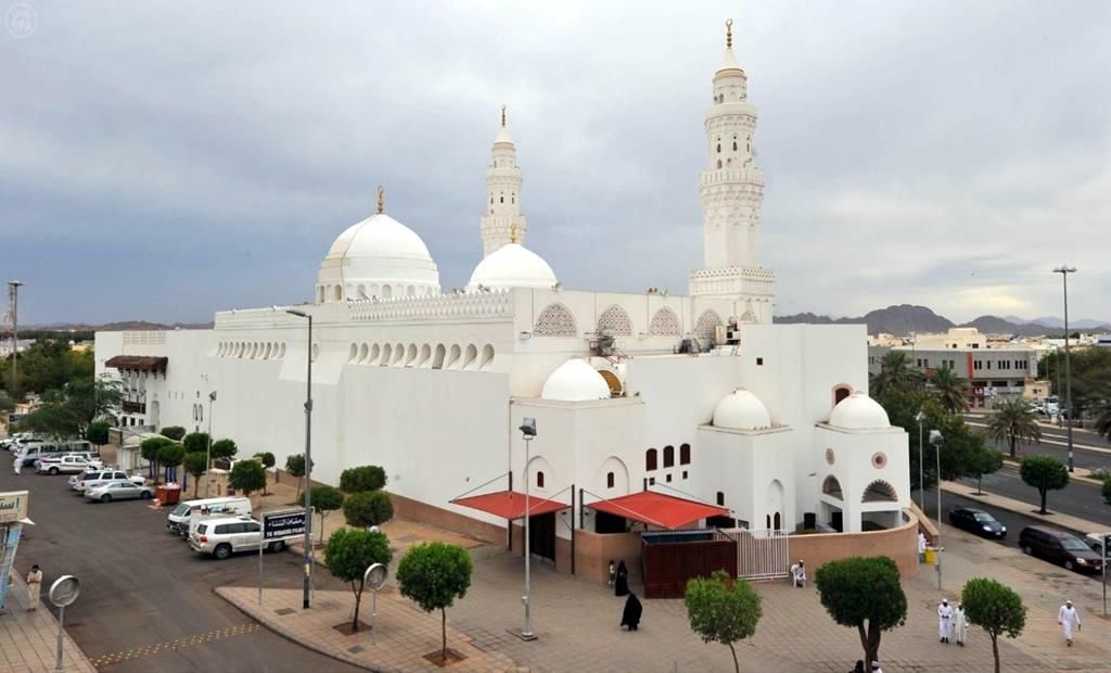https://mdw-travel-data-us-east-1.s3.amazonaws.com/img/country/Saudi-Arabia/Masjid-Al-Qiblatain/img_01.jpg