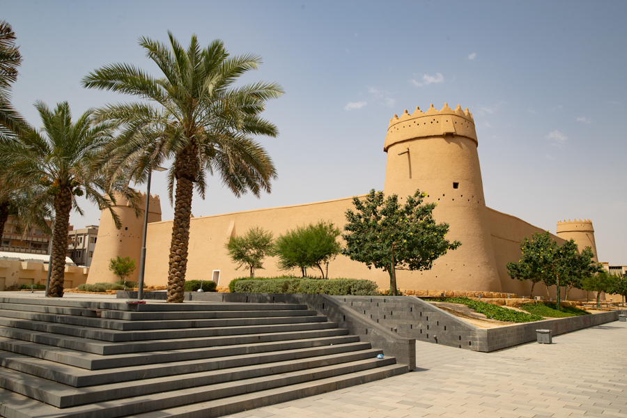 https://mdw-travel-data-us-east-1.s3.amazonaws.com/img/country/Saudi-Arabia/Masmak-Fort-Tabuk/img_03.jpg