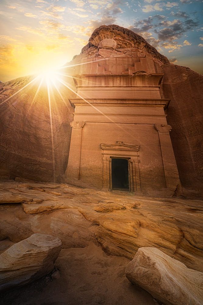 https://mdw-travel-data-us-east-1.s3.amazonaws.com/img/country/Saudi-Arabia/Mohammed-Abdo-Park/img_00.jpg