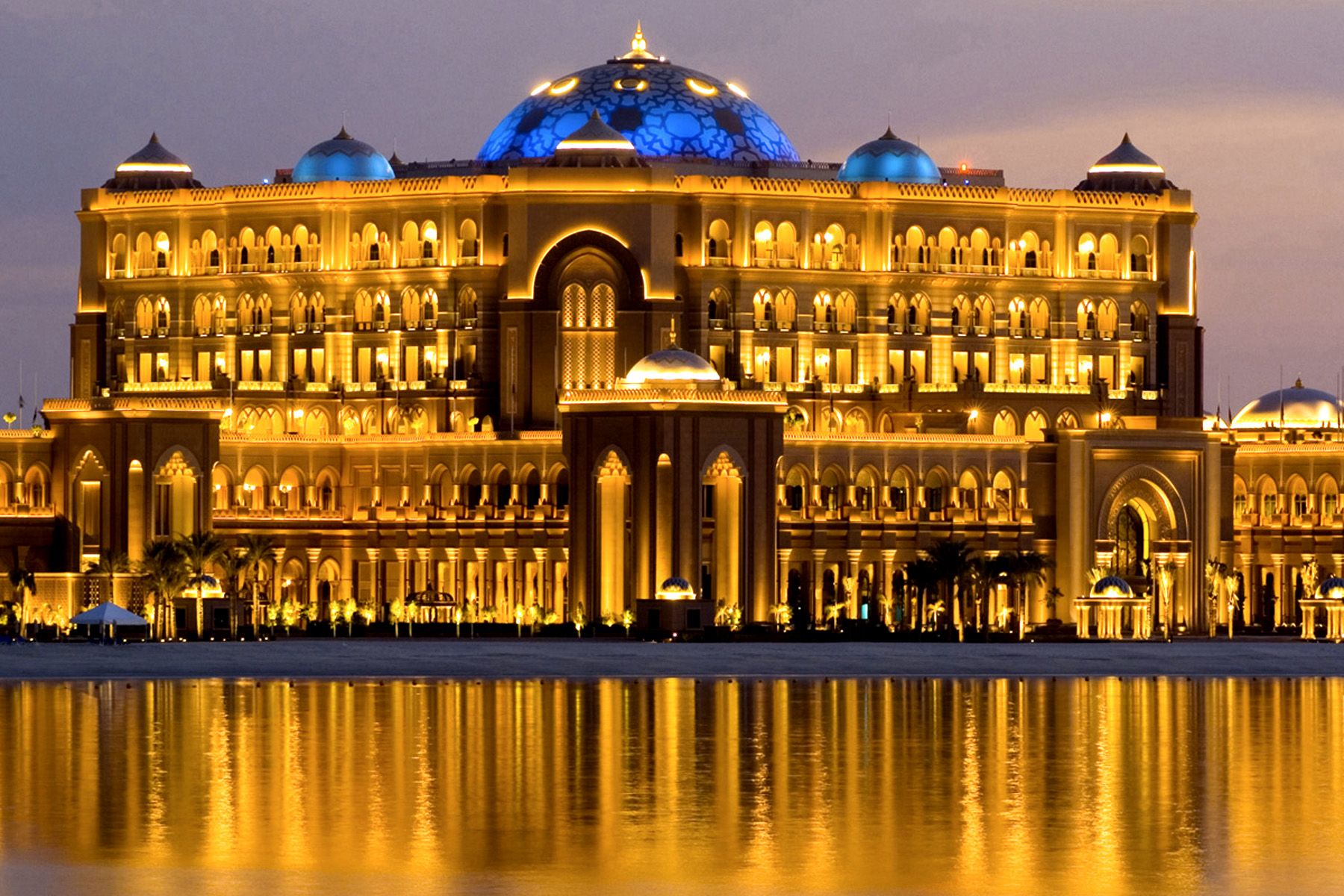 https://mdw-travel-data-us-east-1.s3.amazonaws.com/img/country/Saudi-Arabia/Muhammad-Ali-Palace/img_02.jpg