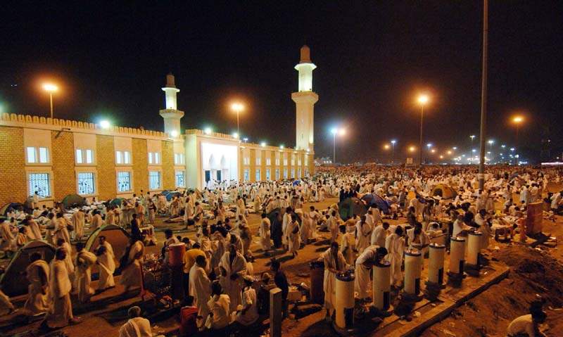 https://mdw-travel-data-us-east-1.s3.amazonaws.com/img/country/Saudi-Arabia/Muzdalifah/img_01.jpg