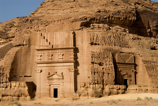 https://mdw-travel-data-us-east-1.s3.amazonaws.com/img/country/Saudi-Arabia/Muzdalifah/img_03.jpg