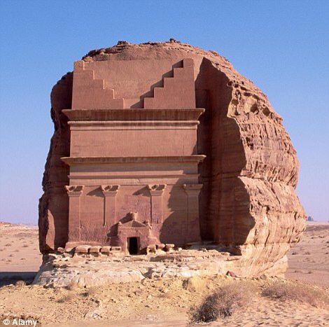 https://mdw-travel-data-us-east-1.s3.amazonaws.com/img/country/Saudi-Arabia/Nabatean-Elephant-Tomb/img_03.jpg