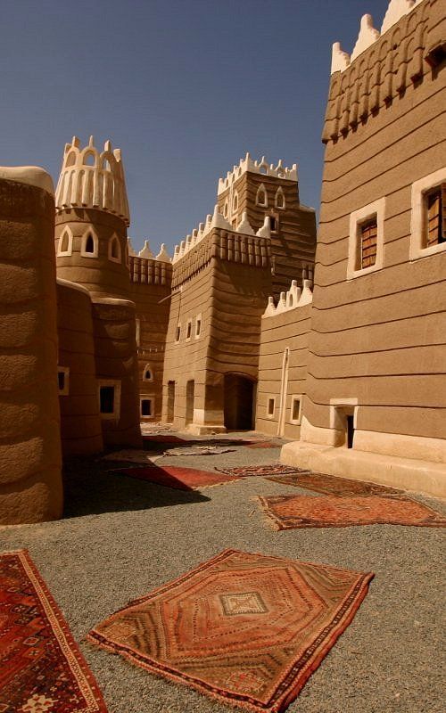 https://mdw-travel-data-us-east-1.s3.amazonaws.com/img/country/Saudi-Arabia/Najran-Fort/img_01.jpg