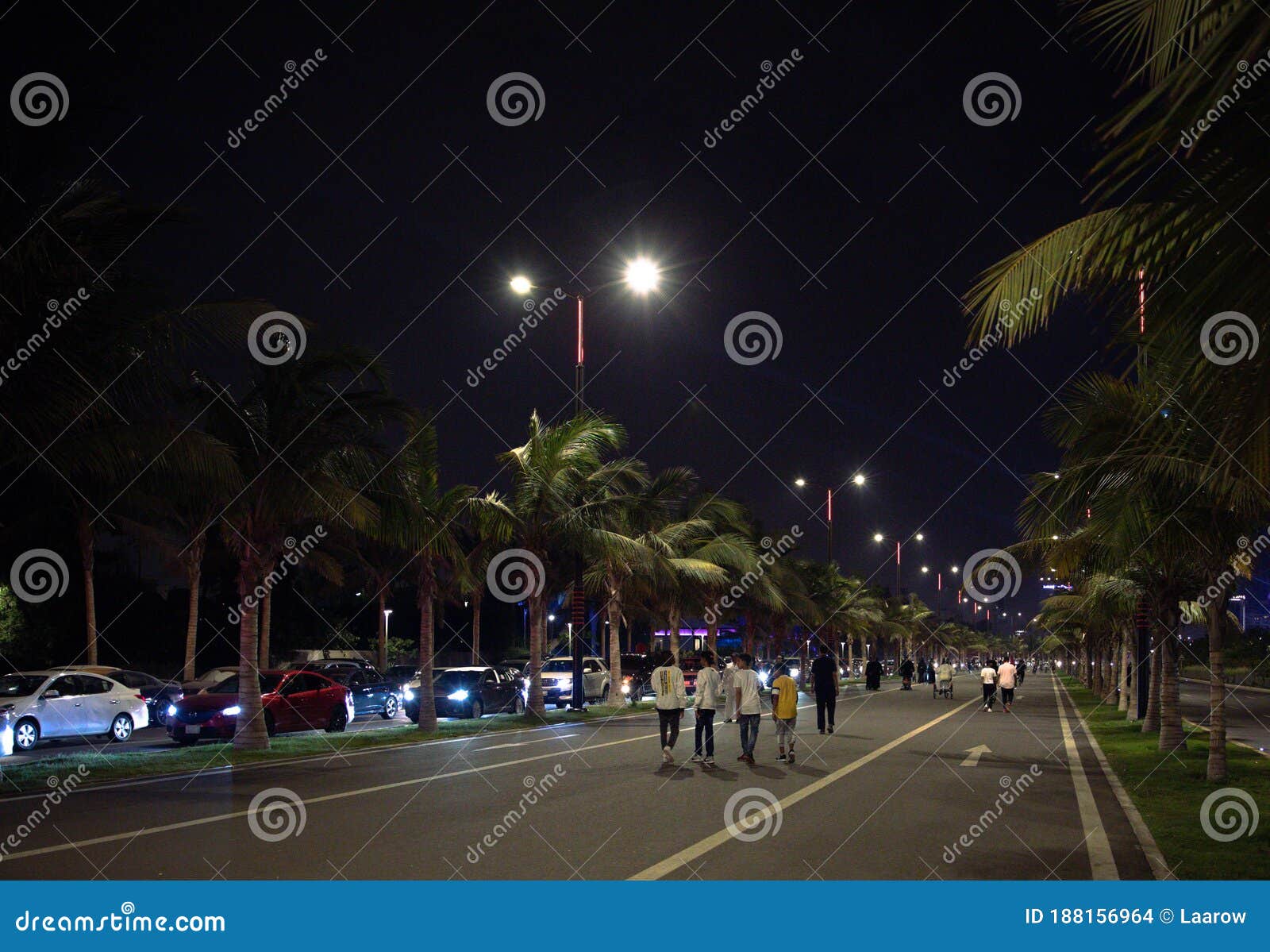 https://mdw-travel-data-us-east-1.s3.amazonaws.com/img/country/Saudi-Arabia/North-Corniche-Park/img_03.jpg
