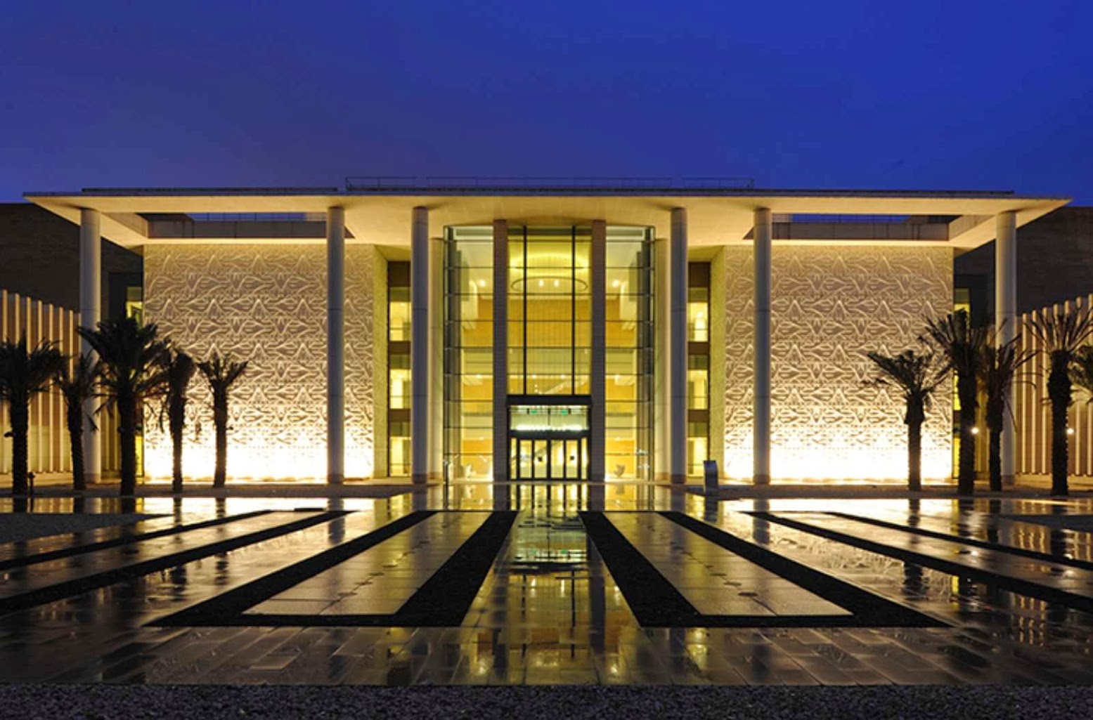 https://mdw-travel-data-us-east-1.s3.amazonaws.com/img/country/Saudi-Arabia/Princess-Nora-Park/img_03.jpg