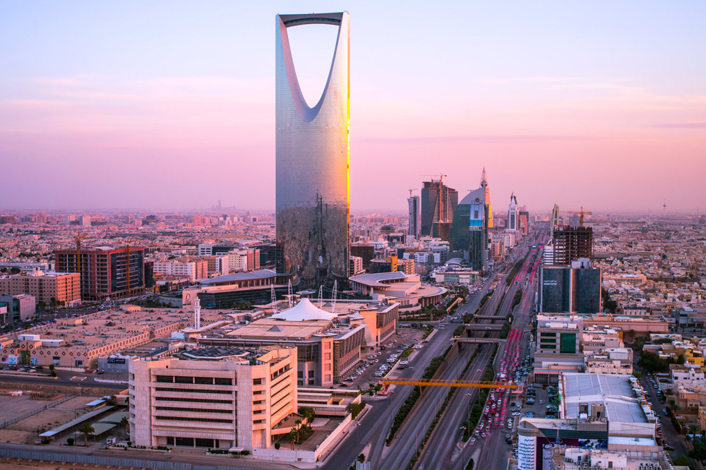 https://mdw-travel-data-us-east-1.s3.amazonaws.com/img/country/Saudi-Arabia/Saudi-Aramco-Exhibit/img_01.jpg