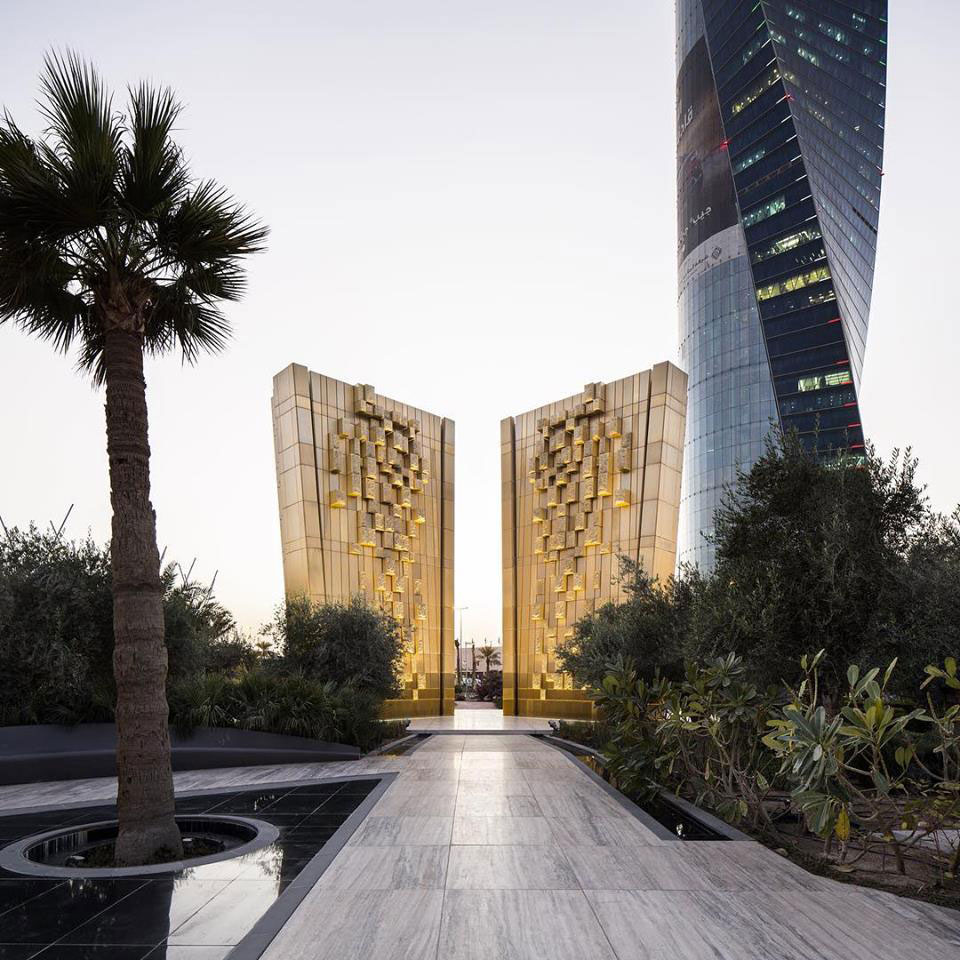 https://mdw-travel-data-us-east-1.s3.amazonaws.com/img/country/Saudi-Arabia/Shaheed-Garden-Park/img_02.jpg